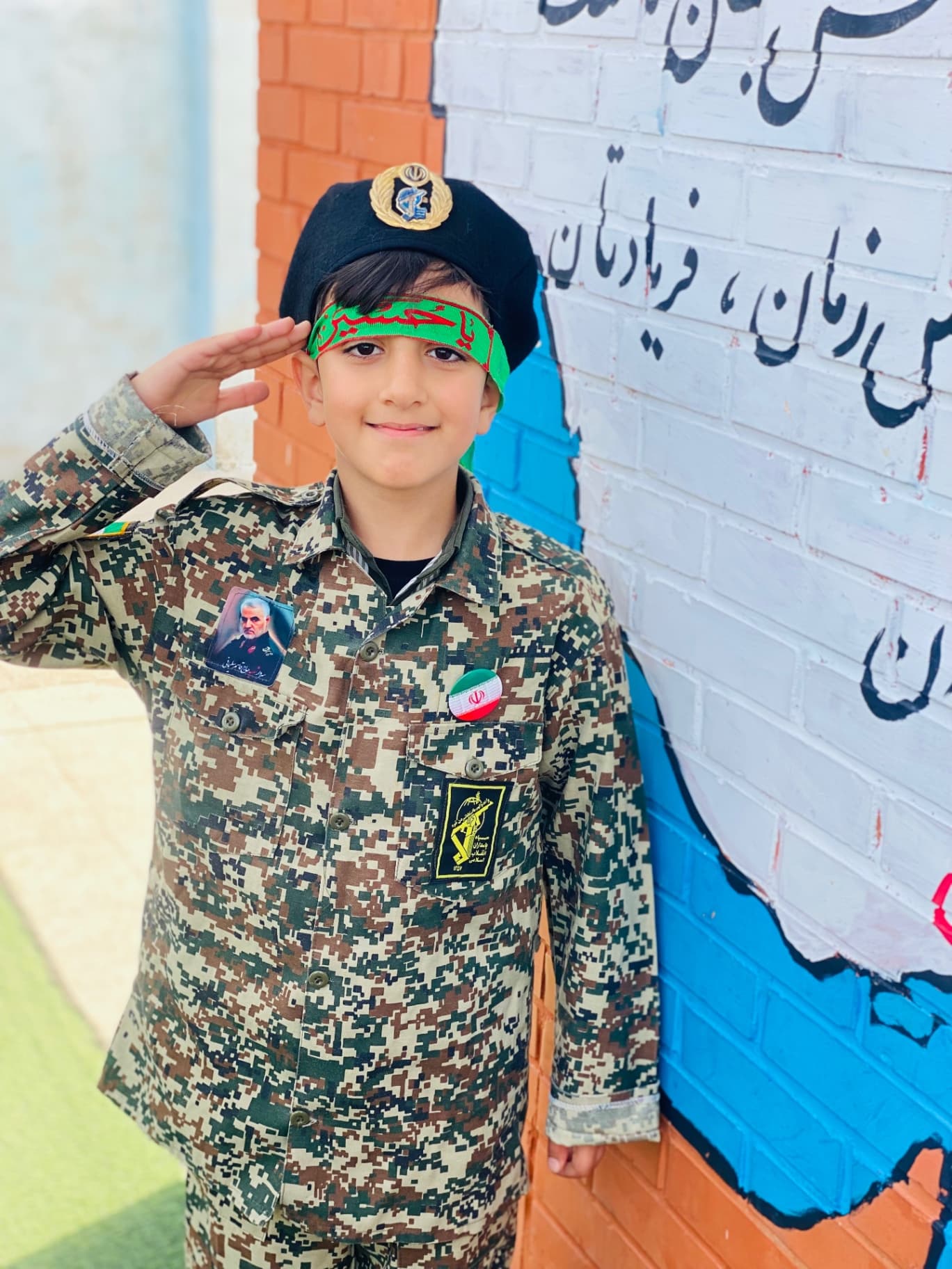 زنگ انقلاب(دهه فجرمبارک)🇮🇷🇮🇷۱۴۰۴/۱۴۰۵